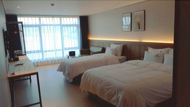 Tongyeong Bridge Hotel