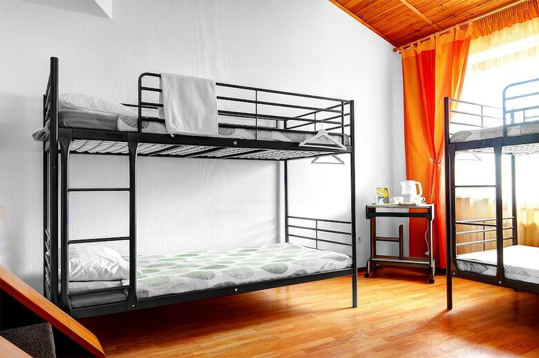 Hostal Guest House Home