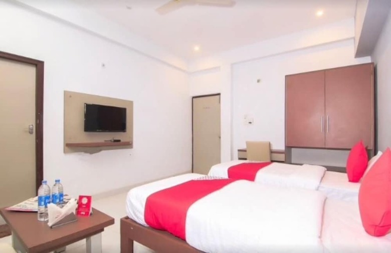 Hotel Maple Delite