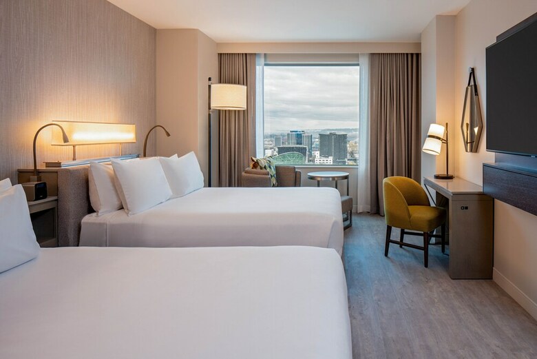 Hotel Hyatt Regency Portland At The Oregon Convention Center