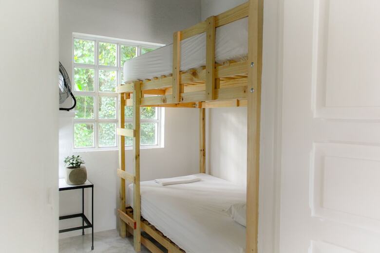 Hostal Selina Shared Manuel Antonio