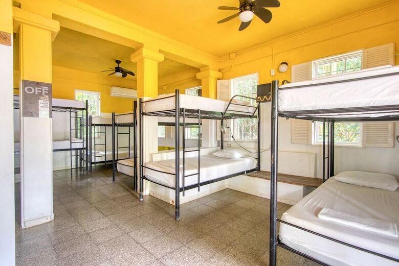 Hostal Selina Shared Manuel Antonio
