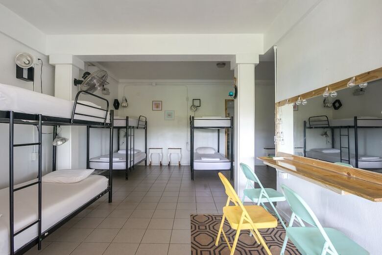 Hostal Selina Shared Manuel Antonio