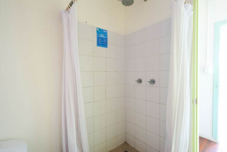 Hostal Selina Shared Manuel Antonio