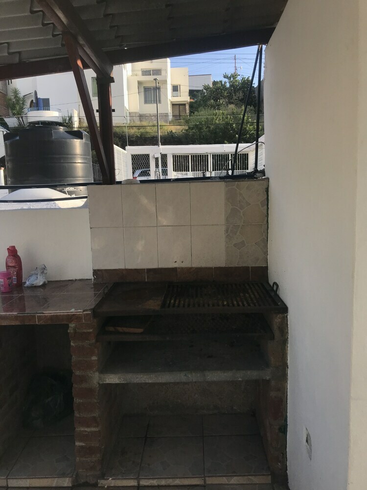 Oliler S House Terrace&parking