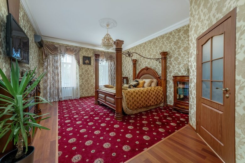 Hotel Queen Of Opera