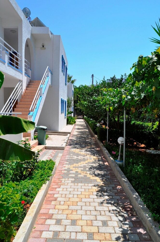 Aparthotel Amazones Villas Apartments