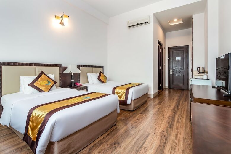 Da Nang Riverside Hotel