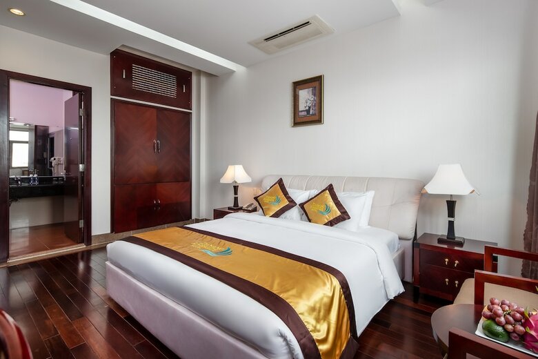 Da Nang Riverside Hotel