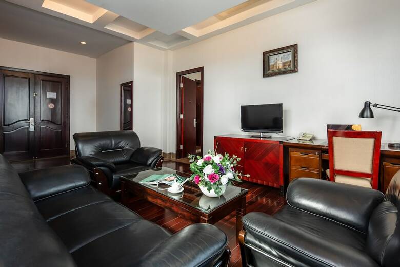 Da Nang Riverside Hotel