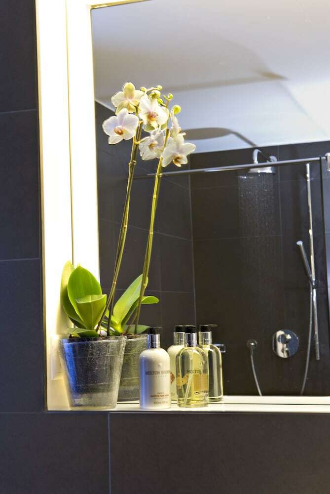 Chalet Altesse Serviced Apartments