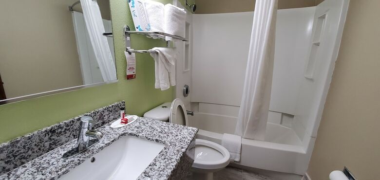 Hotel Super 8 By Wyndham Chesapeake/portsmouth