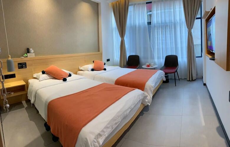 Jianyuechuangxiang Art Hotel