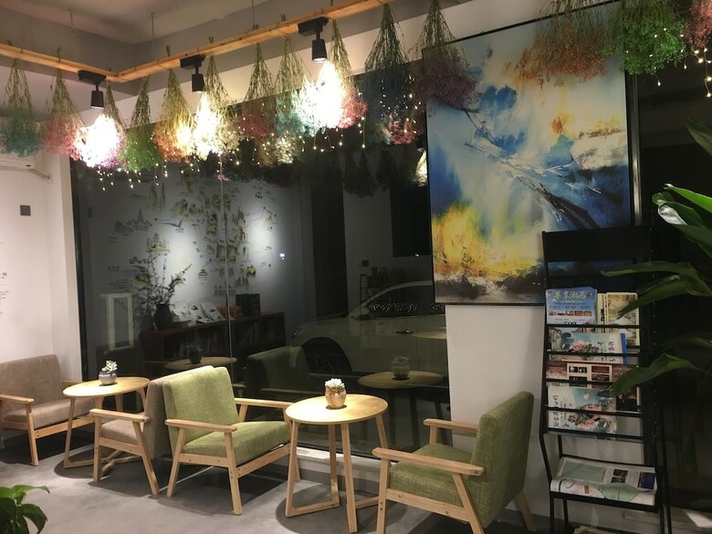 Jianyuechuangxiang Art Hotel