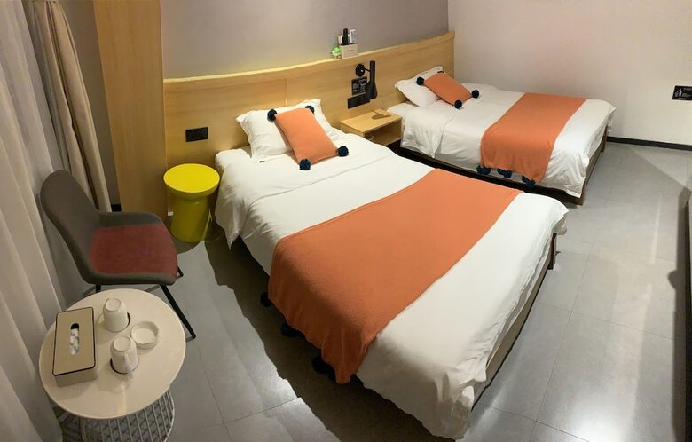 Jianyuechuangxiang Art Hotel