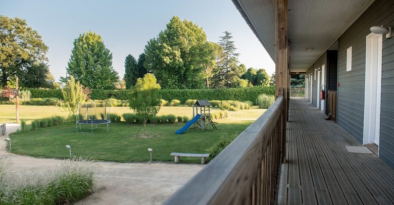 Hotel Lodge La Petite Couronne