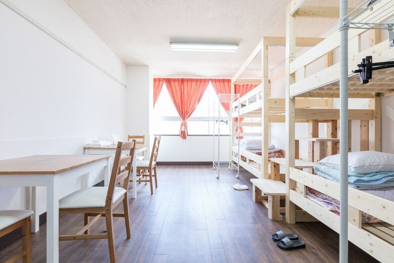 Hostal Almas Guest House - Hostel
