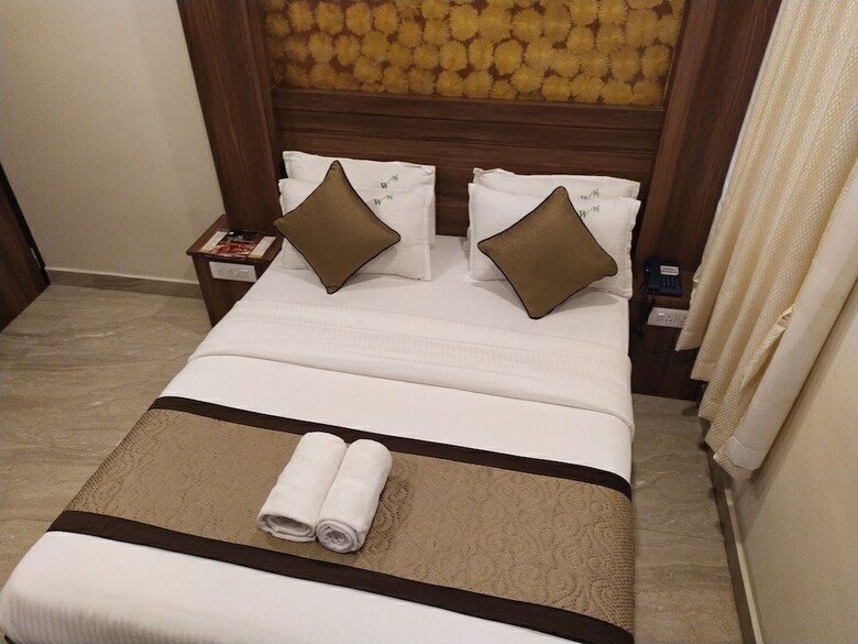 Hotel  White  Boutique