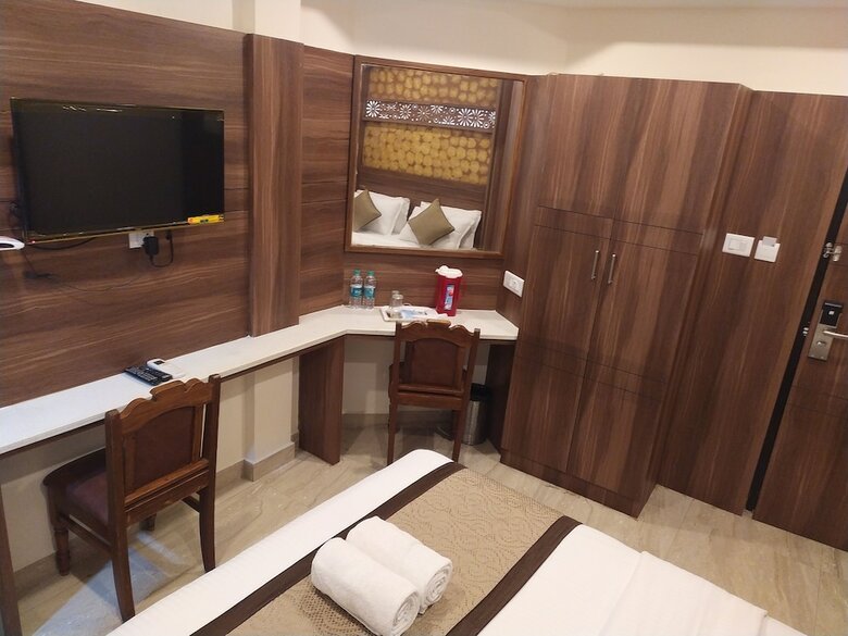 Hotel  White  Boutique