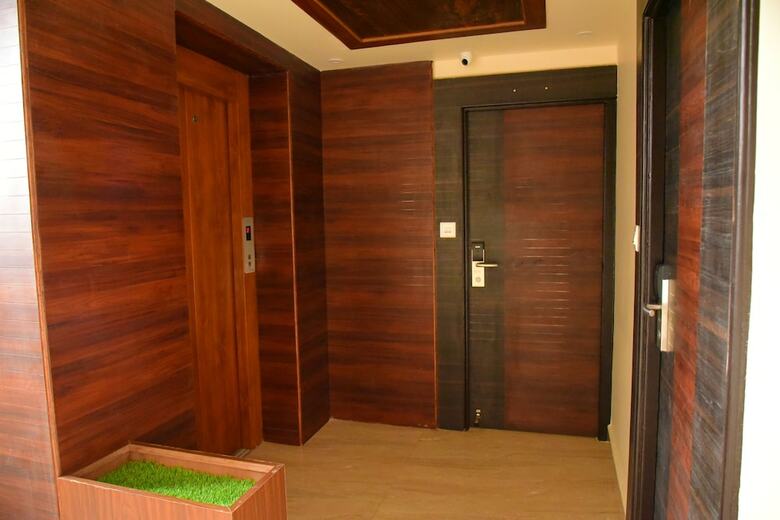 Hotel  White  Boutique