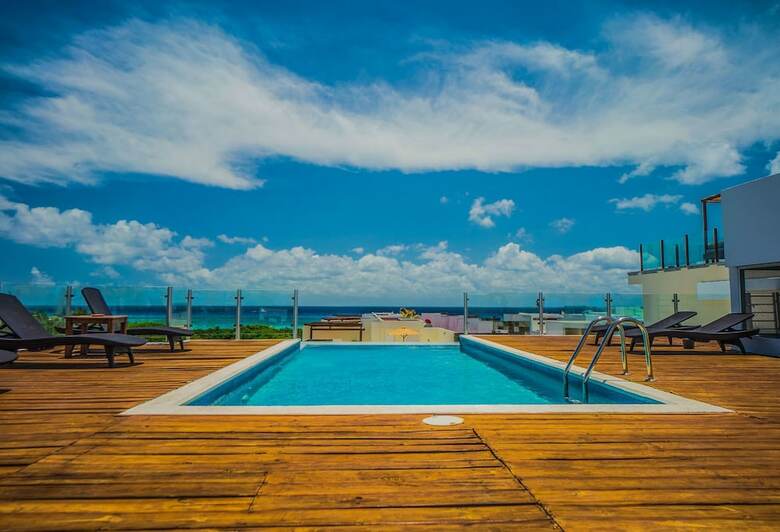Apartamentos La Vista Condo Beachside