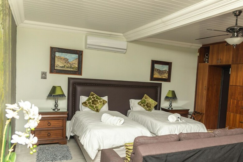 Hotel Rustic Forest Guest House