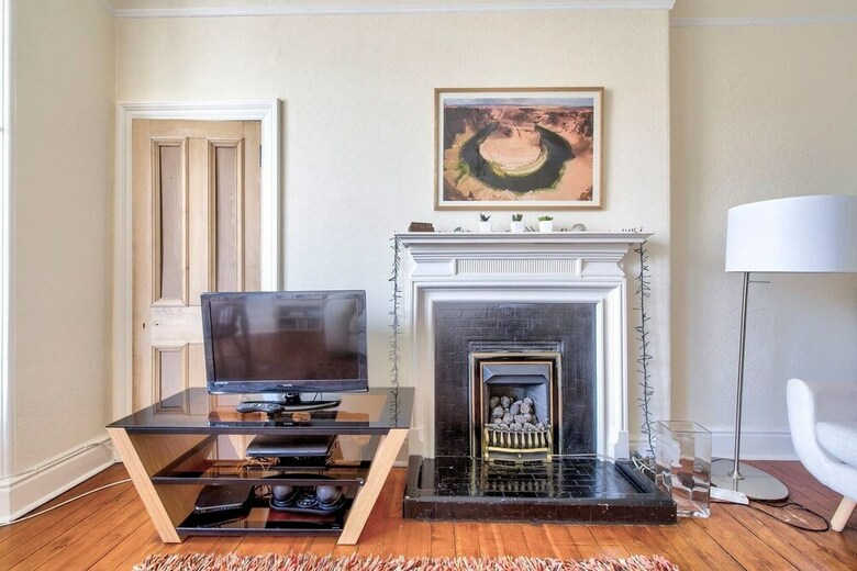 Apartamentos Lovely And Spacious 2br Home On Comiston Road