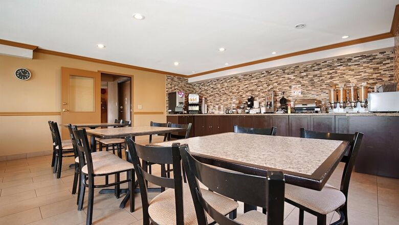 Best Western Maple Ridge Hotel