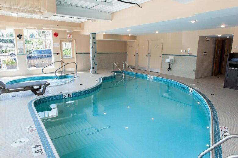 Best Western Maple Ridge Hotel