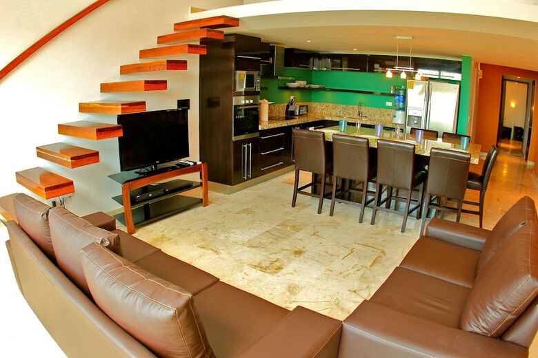 Apartamentos Las Brisas Condominios