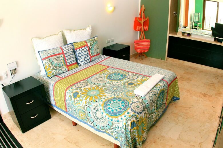 Apartamentos Las Brisas Condominios
