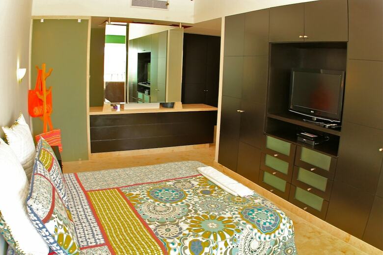 Apartamentos Las Brisas Condominios