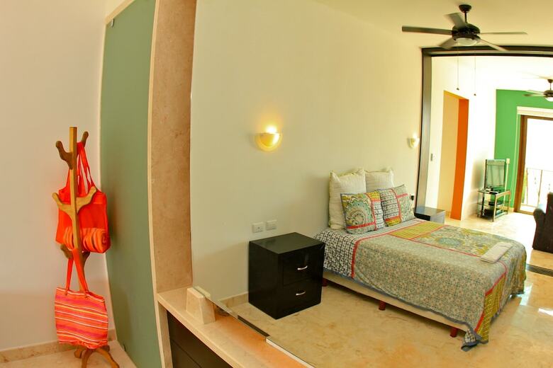 Apartamentos Las Brisas Condominios