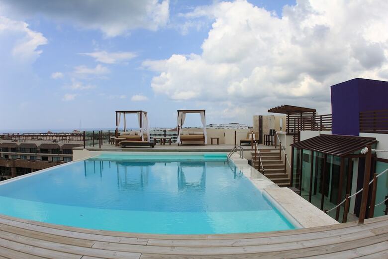 Apartamentos Las Brisas Condominios