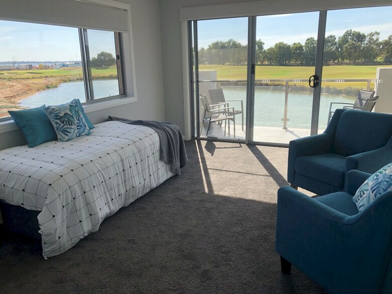 Lake Resort On Black Bull