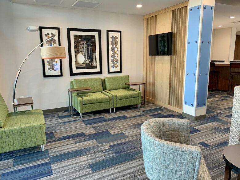 Hotel Holiday Inn Express & Suites Phoenix North - Happy Valley
