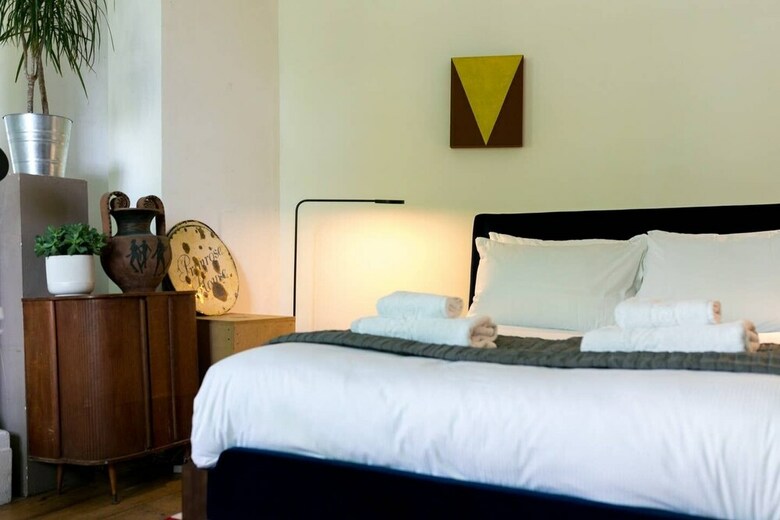 Fantastically Unique House For 3 With Large Garden