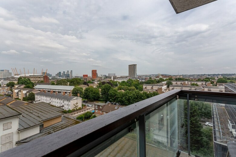 Fantastic 2 Bedroom Apartment Near Canary Wharf