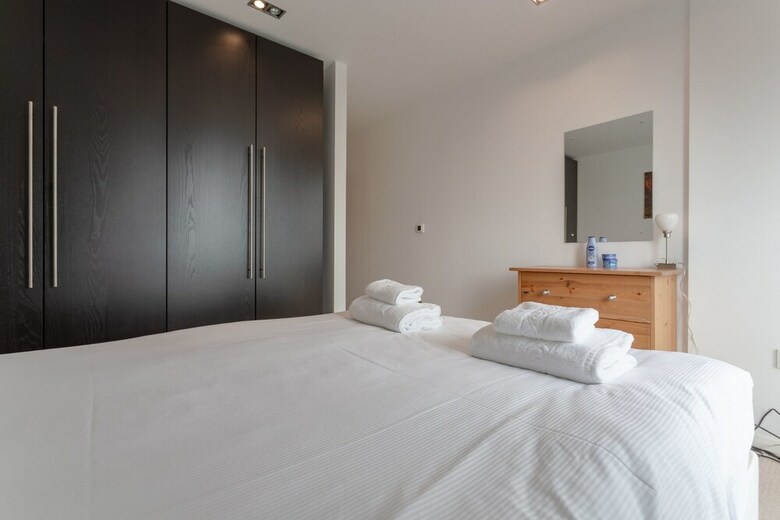 Fantastic 2 Bedroom Apartment Near Canary Wharf