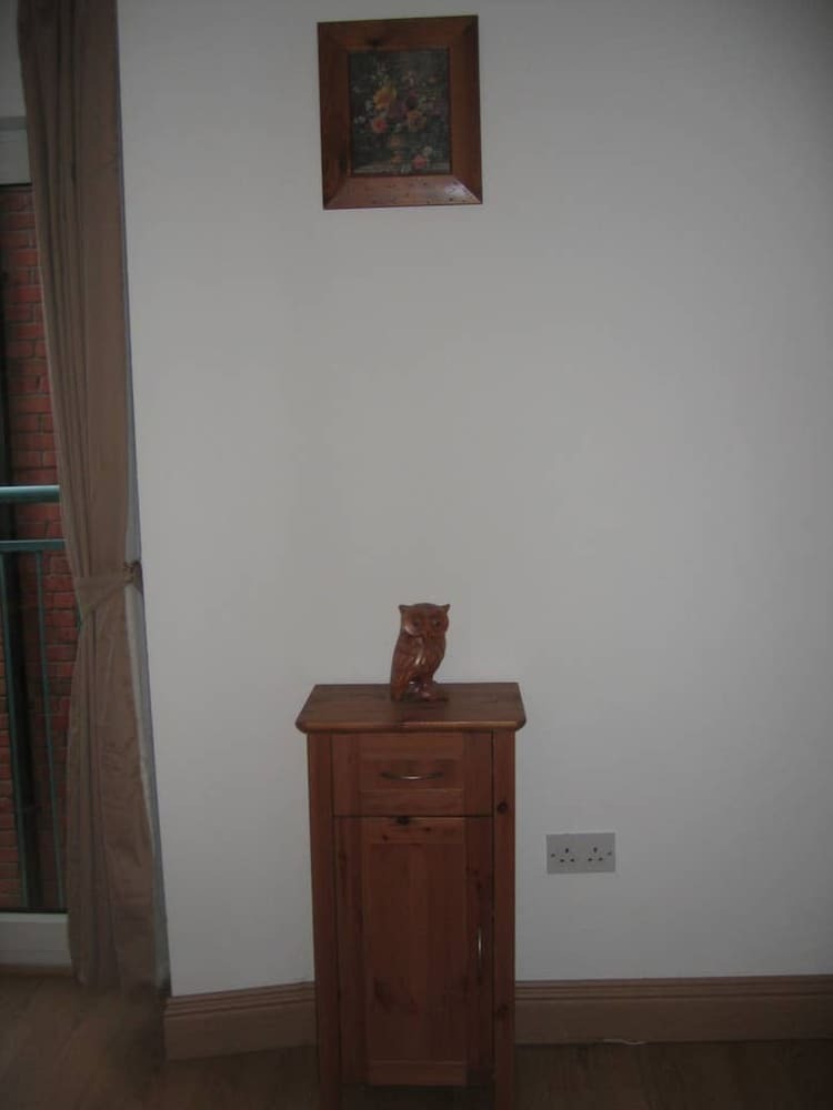 Peaceful 1 Bedroom Apartment