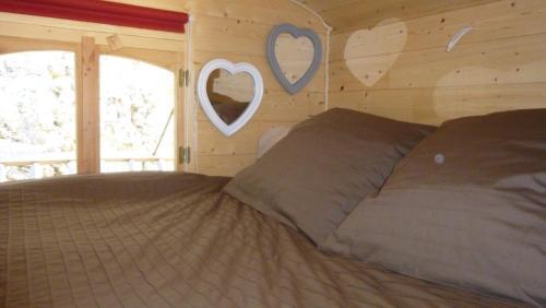 Camping Des Rochers Des Parcs