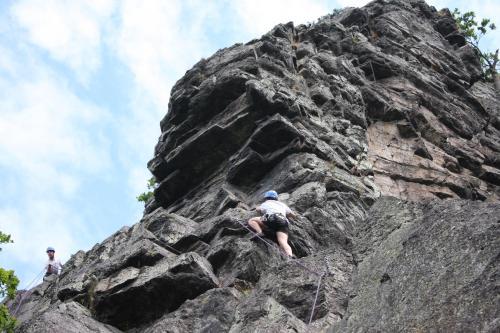 Camping Des Rochers Des Parcs