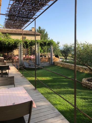 Bed & Breakfast Une Sieste En Luberon