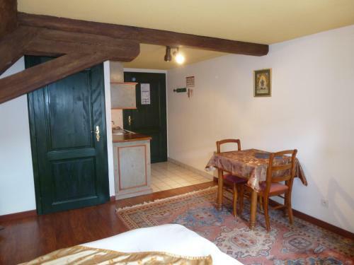 Hotel H�tel-r�sidence La Cour Du Bailli