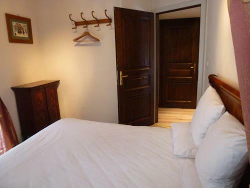 Hotel H�tel-r�sidence La Cour Du Bailli