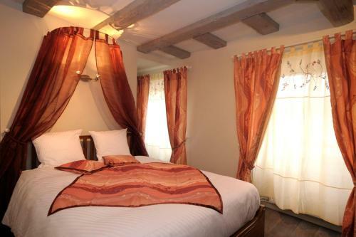 Hotel H�tel-r�sidence La Cour Du Bailli