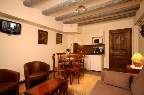 Hotel H�tel-r�sidence La Cour Du Bailli