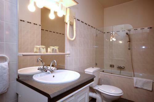Hotel H�tel-r�sidence La Cour Du Bailli
