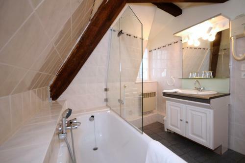 Hotel H�tel-r�sidence La Cour Du Bailli