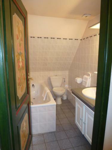 Hotel H�tel-r�sidence La Cour Du Bailli